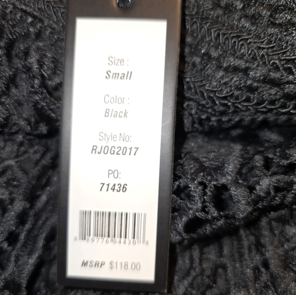 Romeo + Juliet Couture Black Crochet Lace Mini Skirt – Size Small NWT - Picture 5 of 7